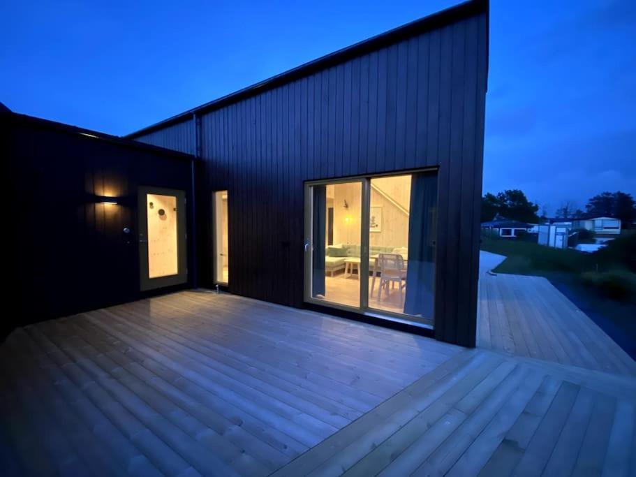 Fresh Ved Borestranden Med To Soverom Og Hems Holiday home