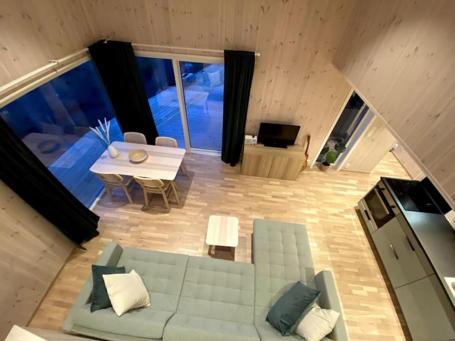 Holiday home Fresh Ved Borestranden Med To Soverom Og Hems